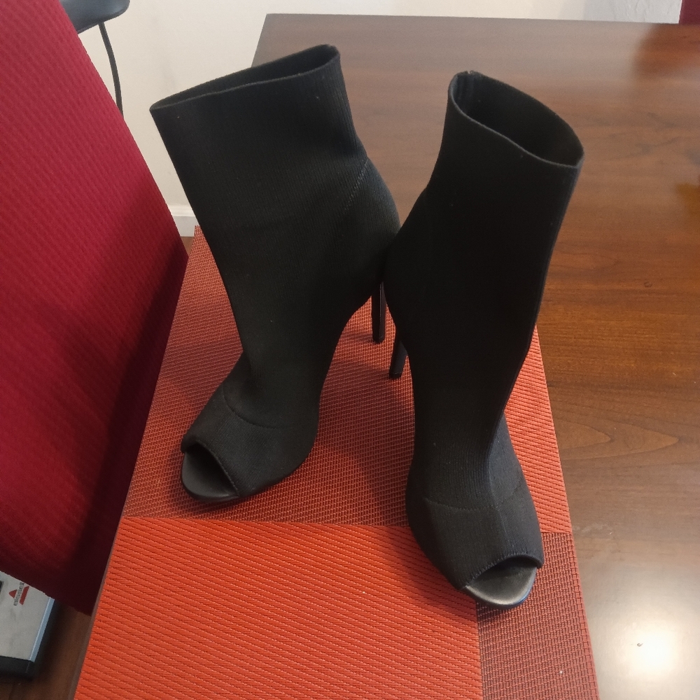 Charles David-Black Peek-A Boo 4" Heels- 8 1/2